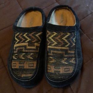 Aztec print clogs